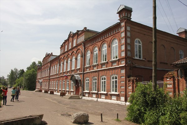 074-Здание бывшей городской управы со смотровой башней